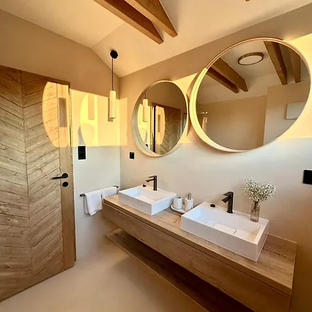 Chalet Liptovske Chaty *